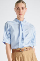 Straight sky short sleeved shirt with bow collar