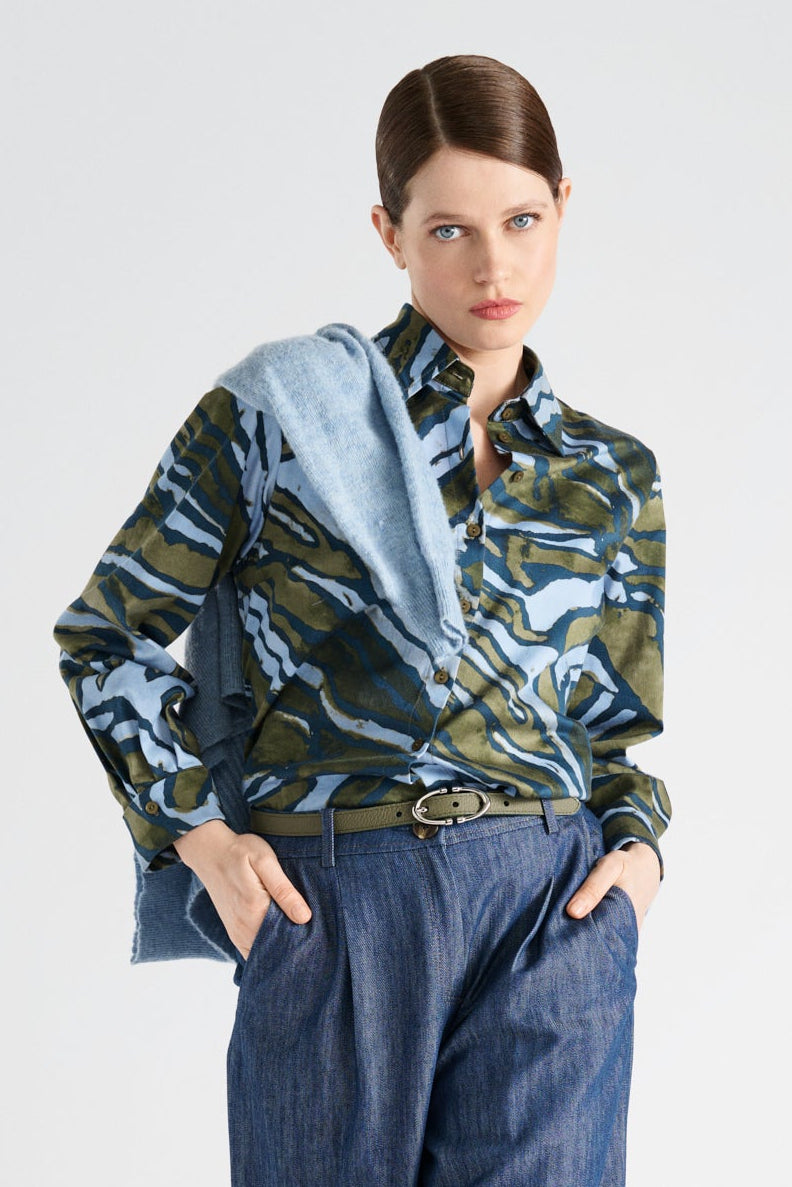 Straight graphic printed short shirt 