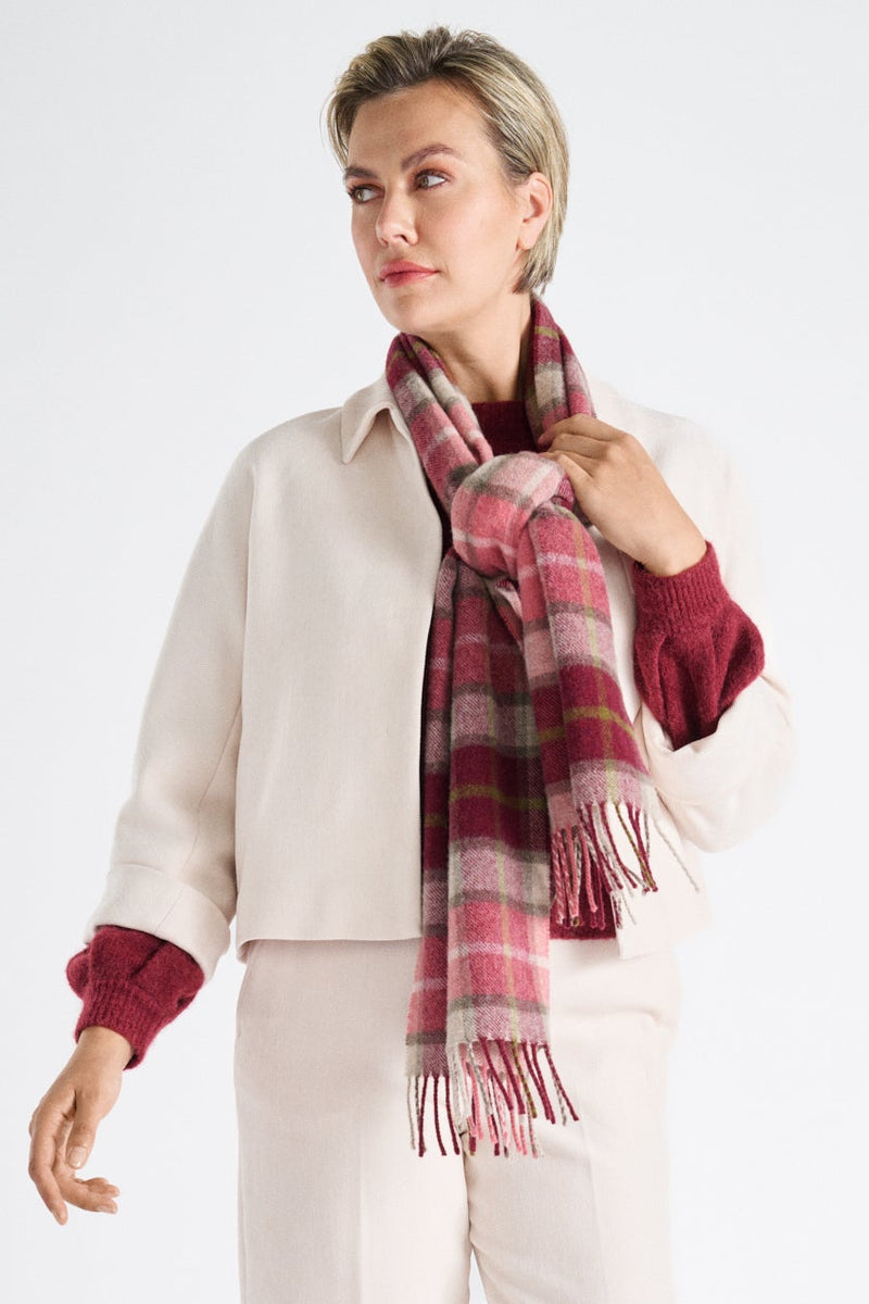 Checked wool scarf with fringes