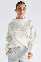 Pull nordique motif jacquard à col tombant