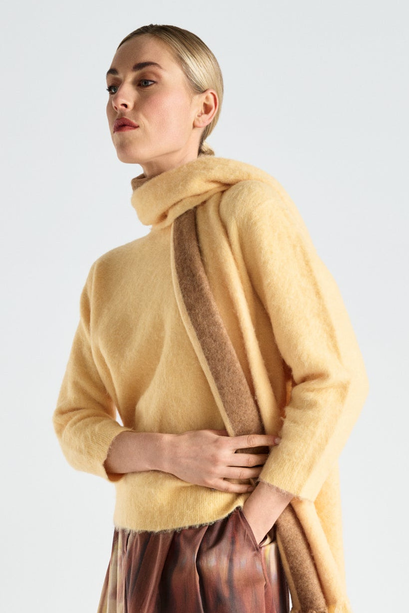 Pull ample jaune en alpaga