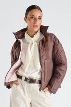 Parka courte marron matelassée 