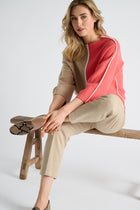 Camel broek in 7/8 lengte en rekker in de taille