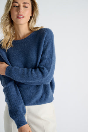 Blue round-neck pullover in alpaca