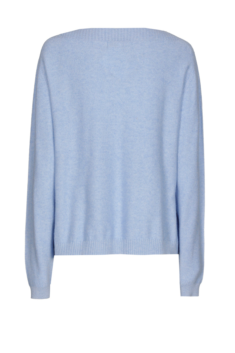 Pull in bleu clair avec col bateau