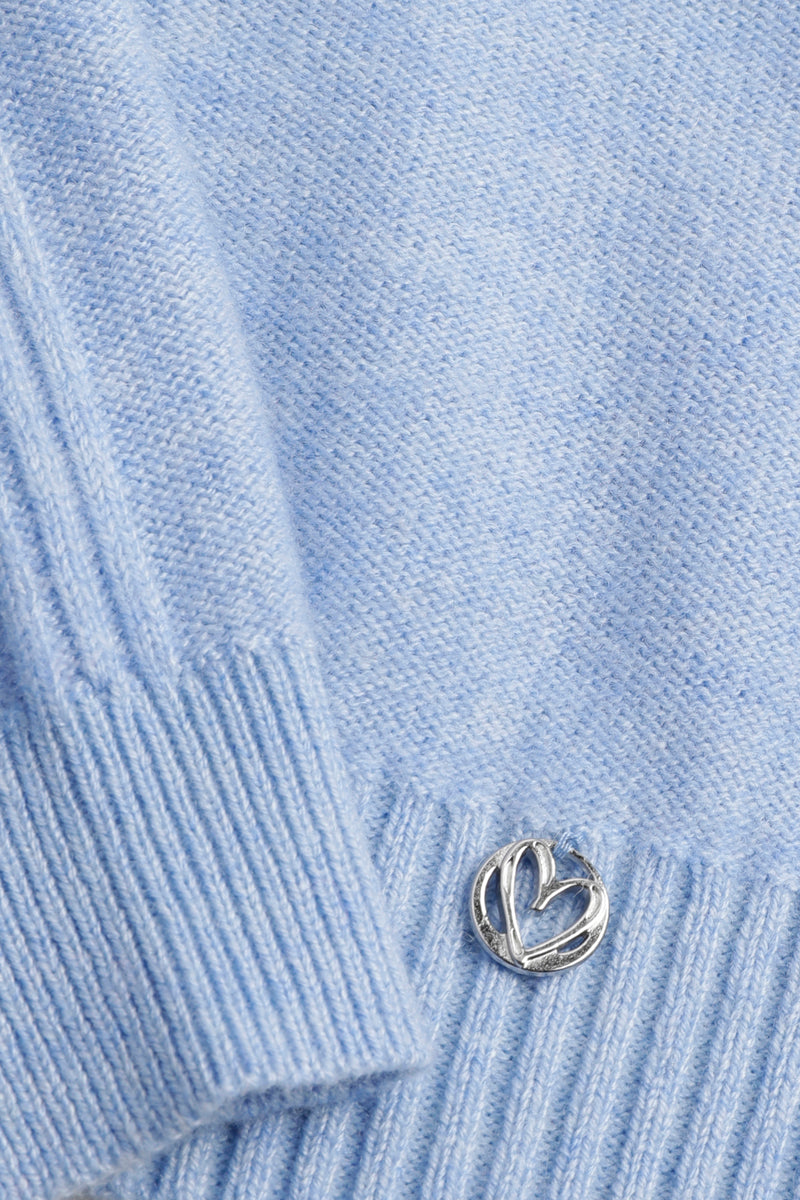 Pull in bleu clair avec col bateau