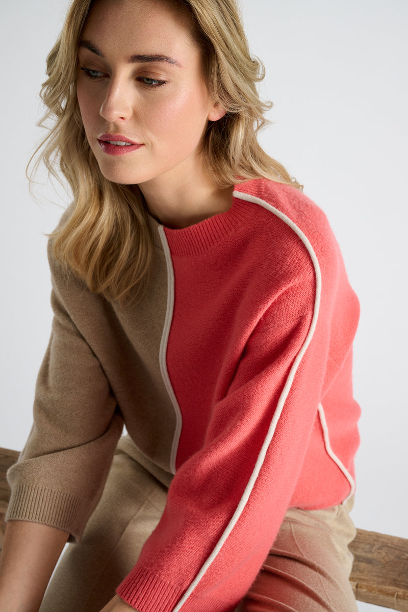 Pull bicolour with vertical stripe in camel and coral