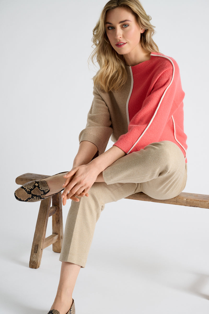Pull bicolour with vertical stripe in camel and coral