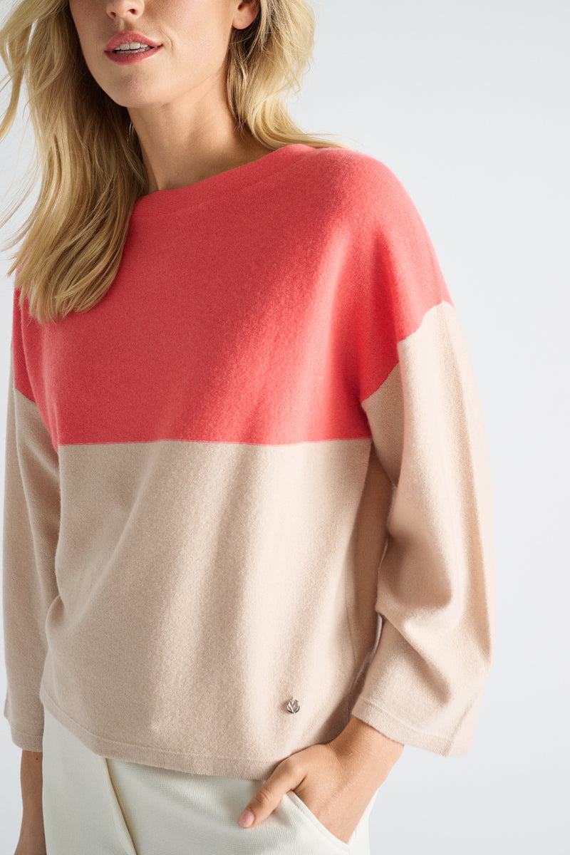 Pull à rayures horizontales camel et corail