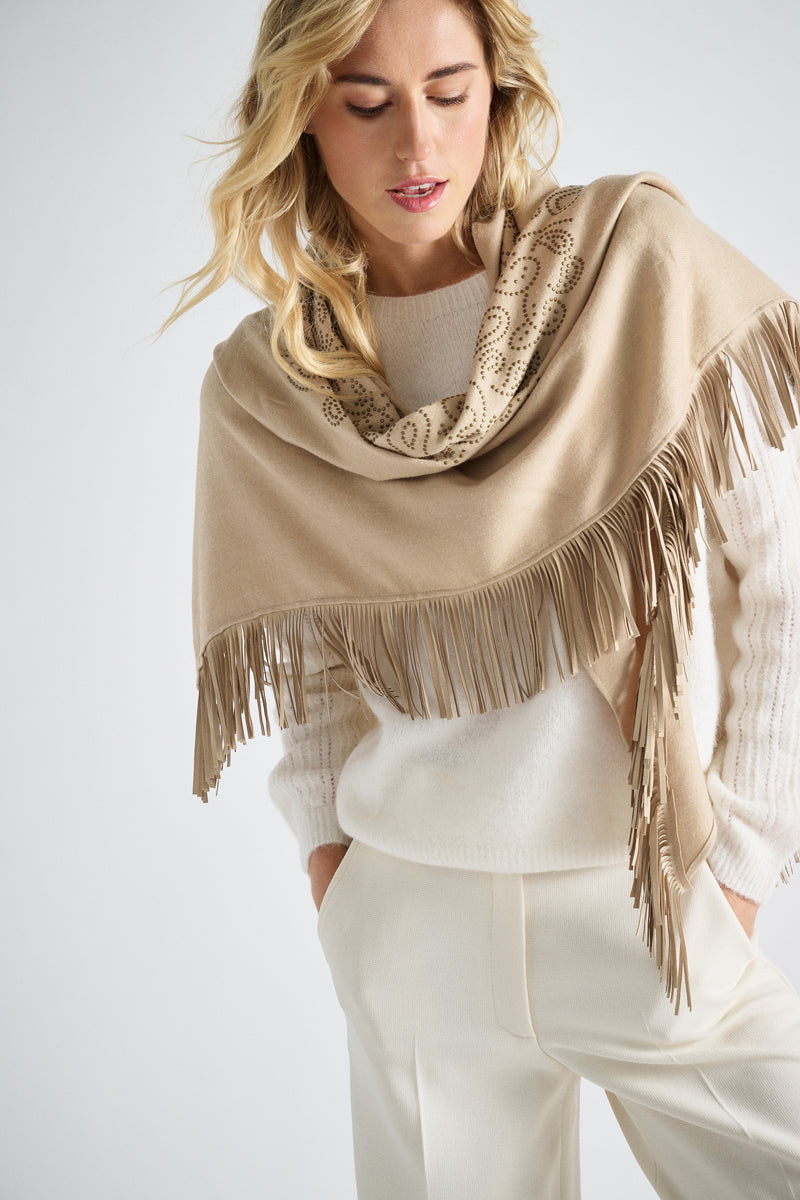 Triangular beige scarf with suede fringes