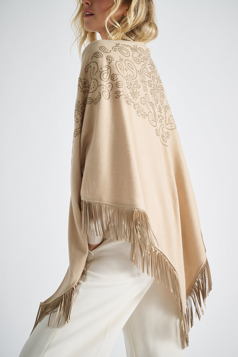 Triangular beige scarf with suede fringes