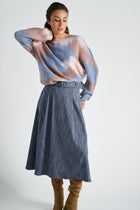 Pull met ronde hals in bruine en blauwe tinten
