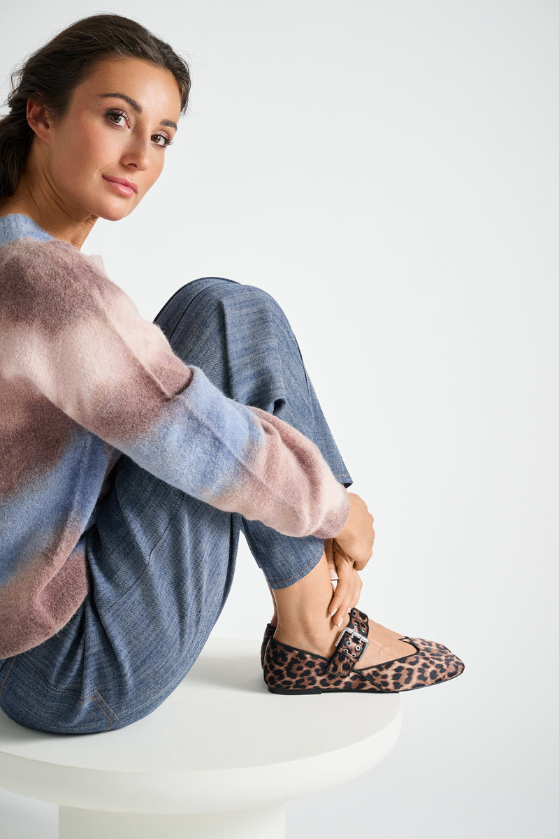 Pull met ronde hals in bruine en blauwe tinten