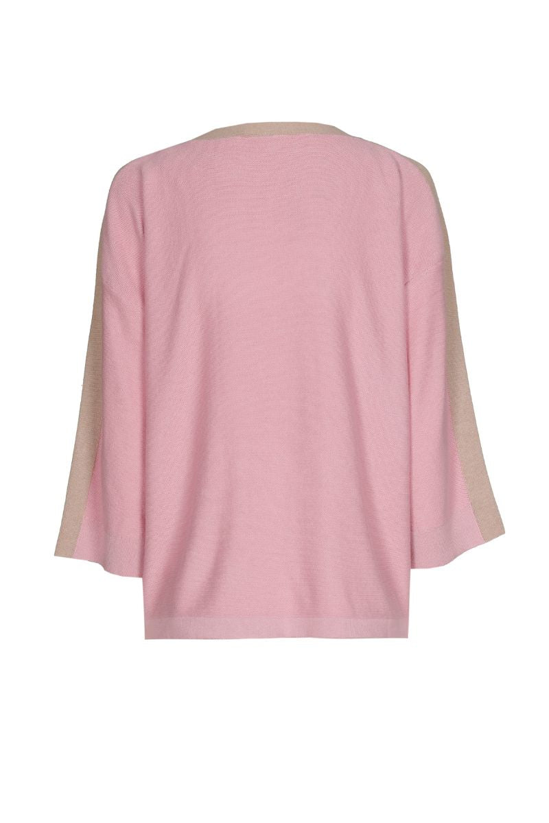Roze pull met boothals en ecru boorden
