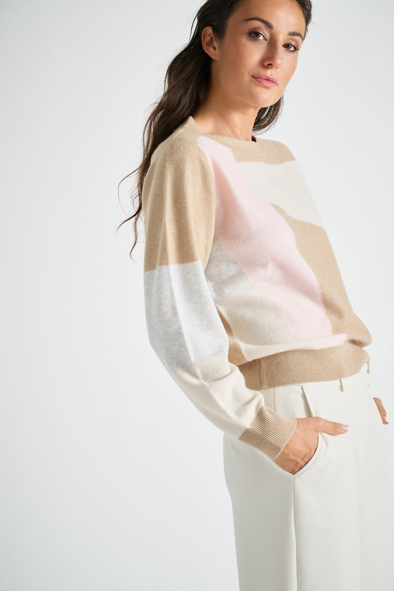 Walnut-coloured pull round neck with colour blocking