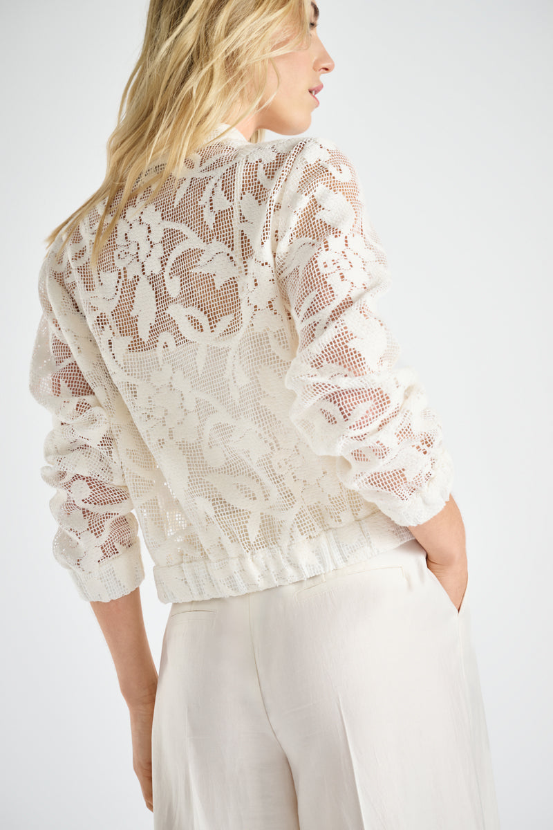 Courte veste avec tirette en dentelle