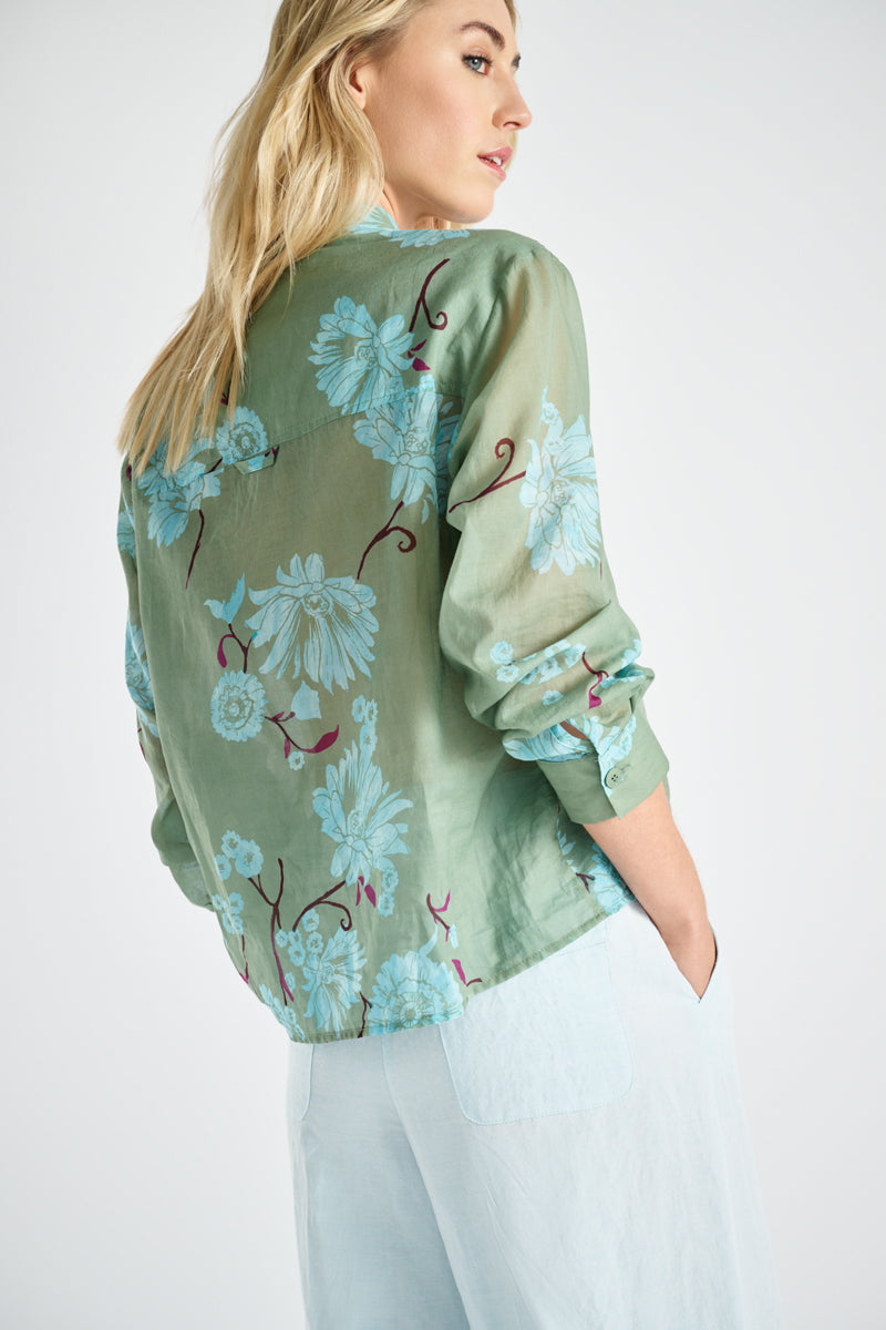 Chemise verte fleurie en coton