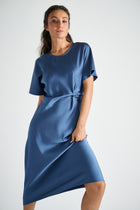 Robe fluide bleue manche courte