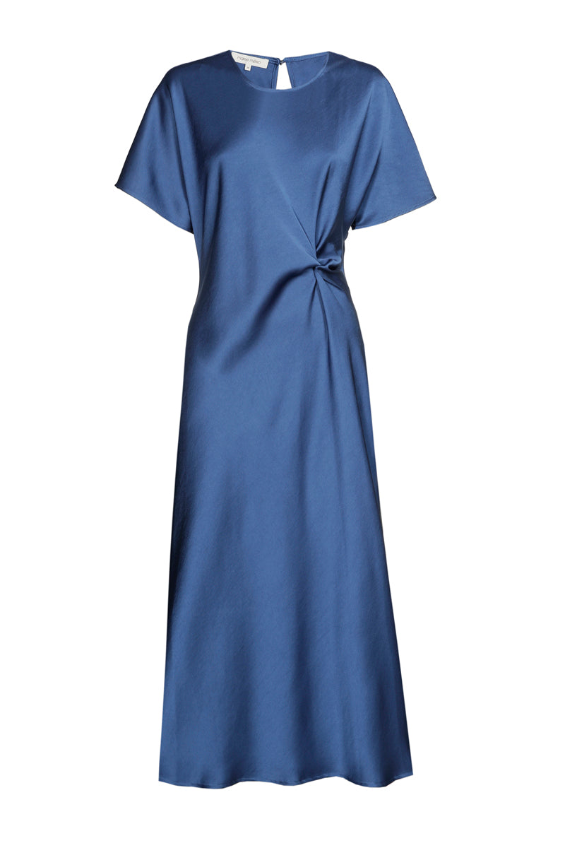 Robe fluide bleue manche courte