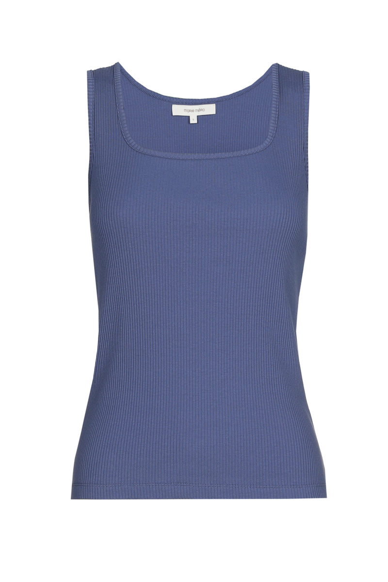 Sleeveless top in blue
