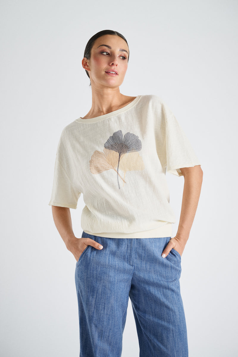 Cream print t-shirt 