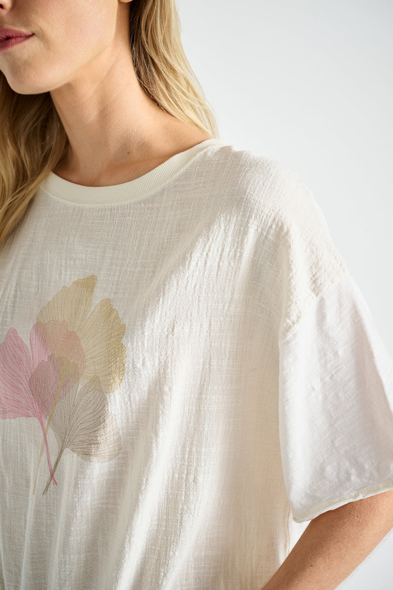 Cream print t-shirt 