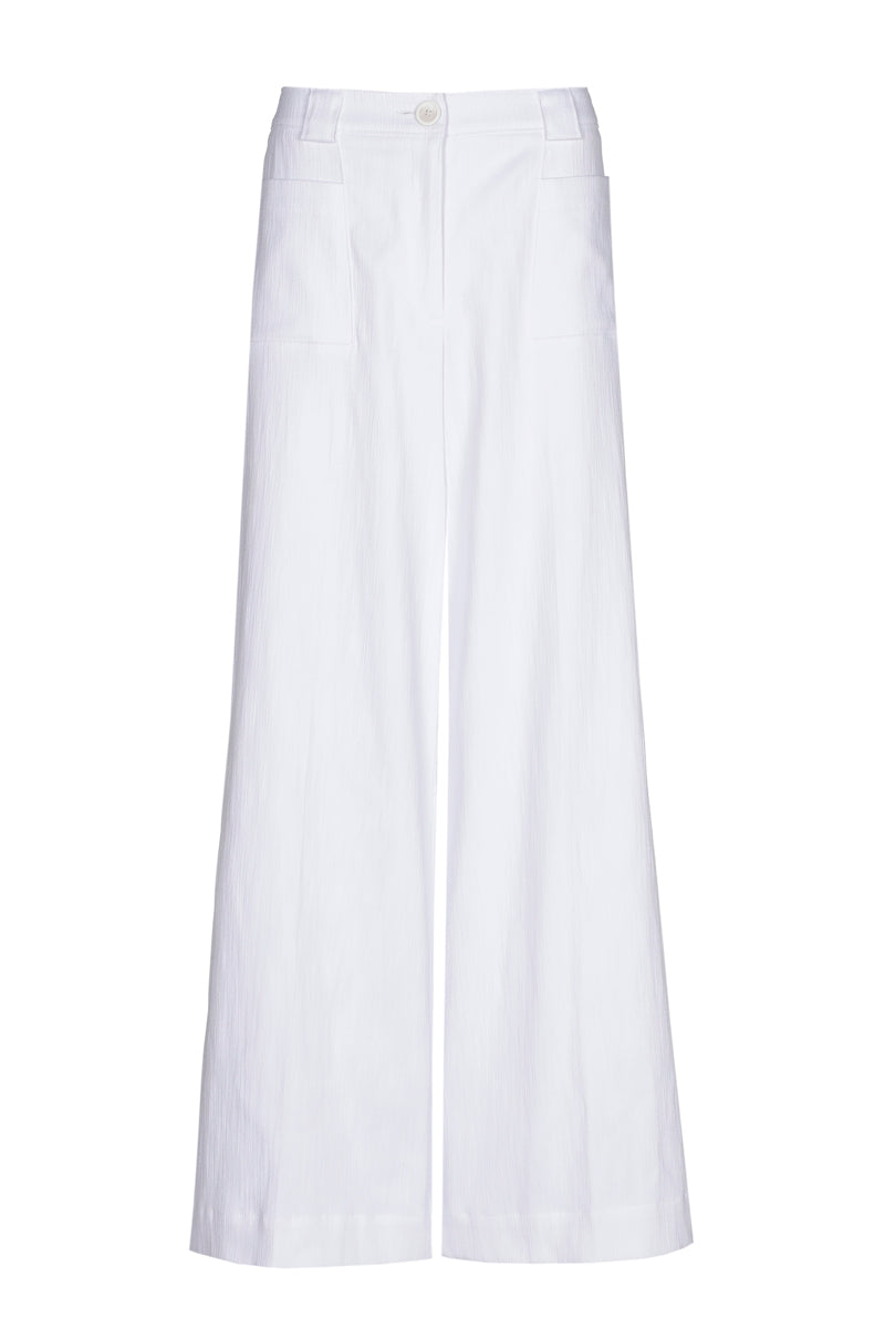 Wide white pants with pockets
