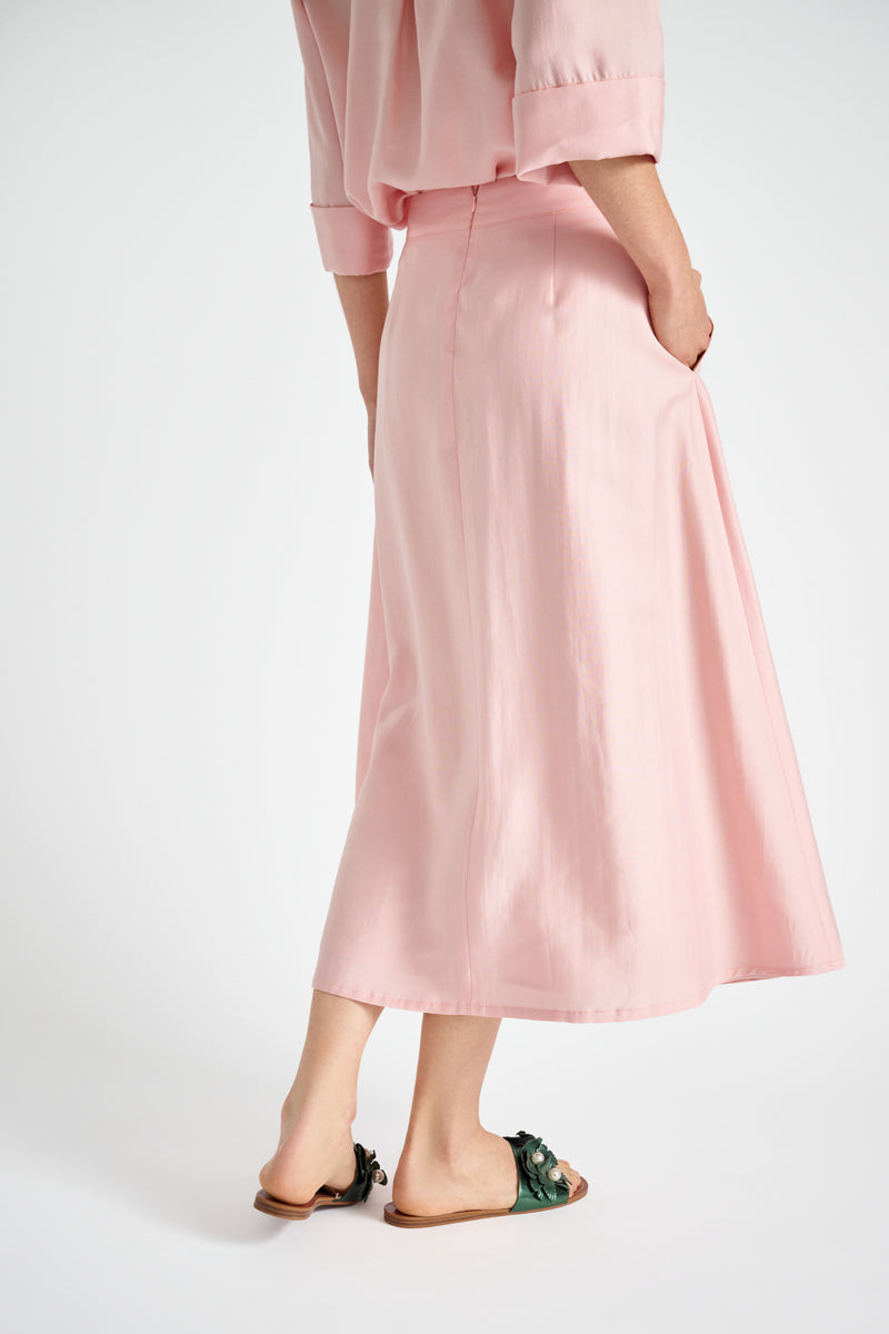 Wide skirt pink with pleats and pockets