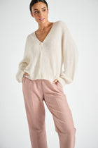 Cardigan court beige à col v