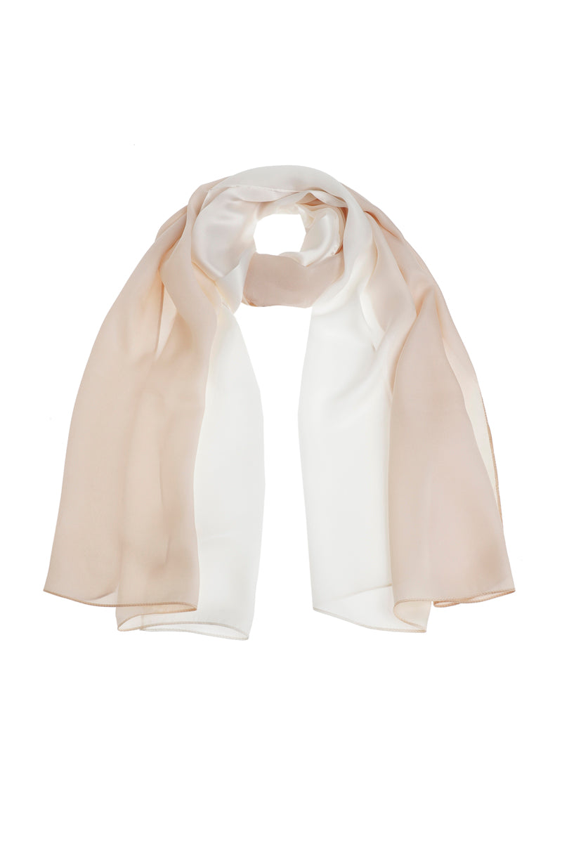 Longue écharpe en soie beige dégradée