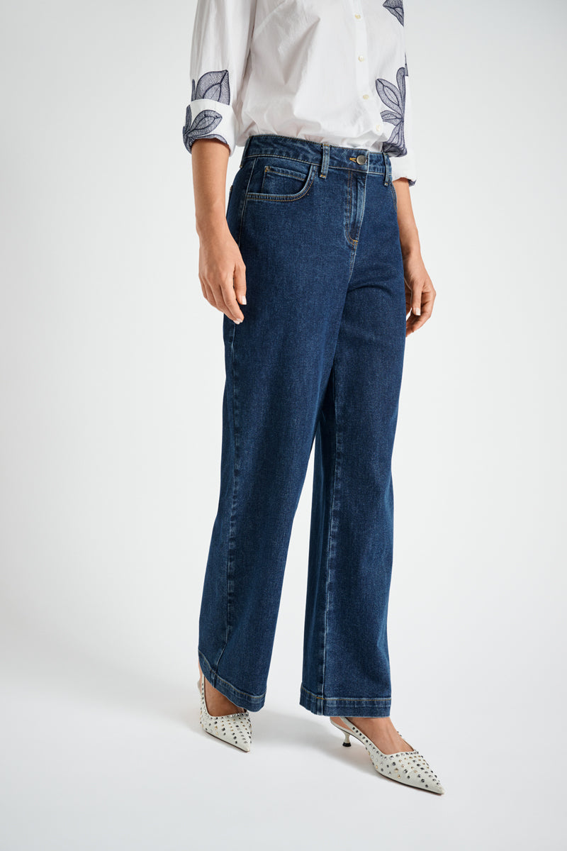 Five pocket long and straight dark denim 