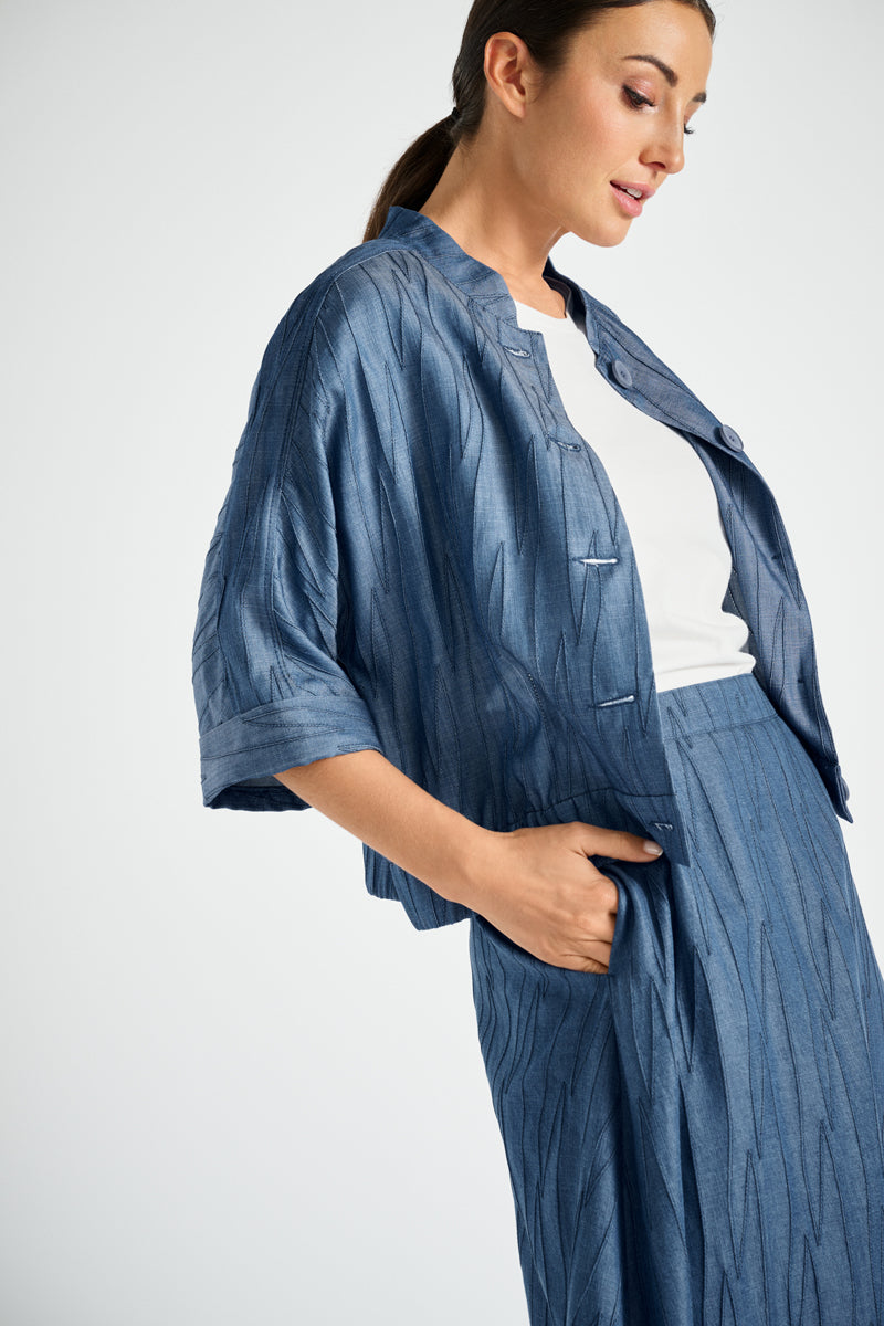 Veste-chemisier courte à col montant en denim brodé