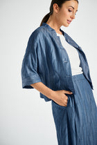 Veste-chemisier courte à col montant en denim brodé