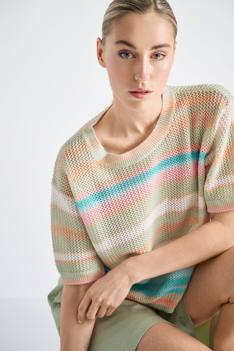 Crochet sweater short sleeve with striped pattern