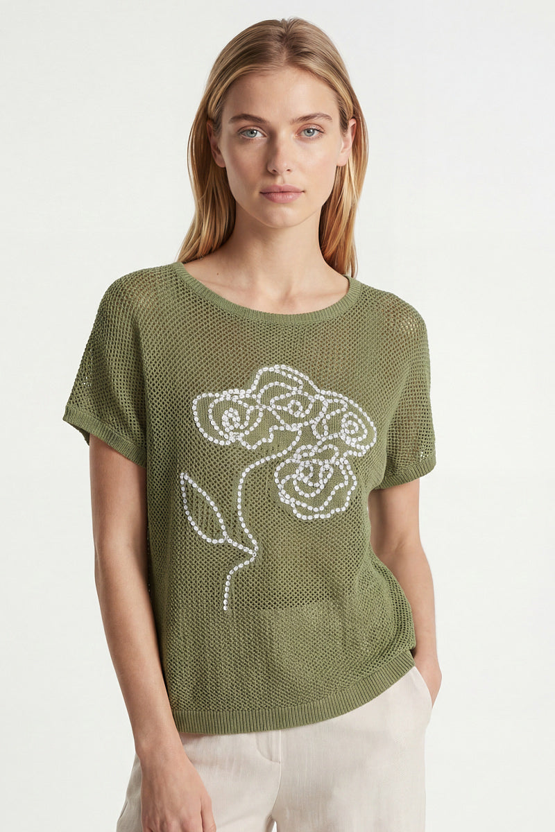 Pull crochet brodé manche courte