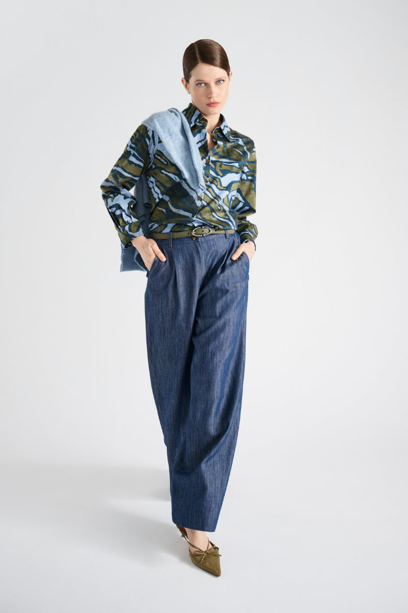 Bloes met grafische print in groen en blauw