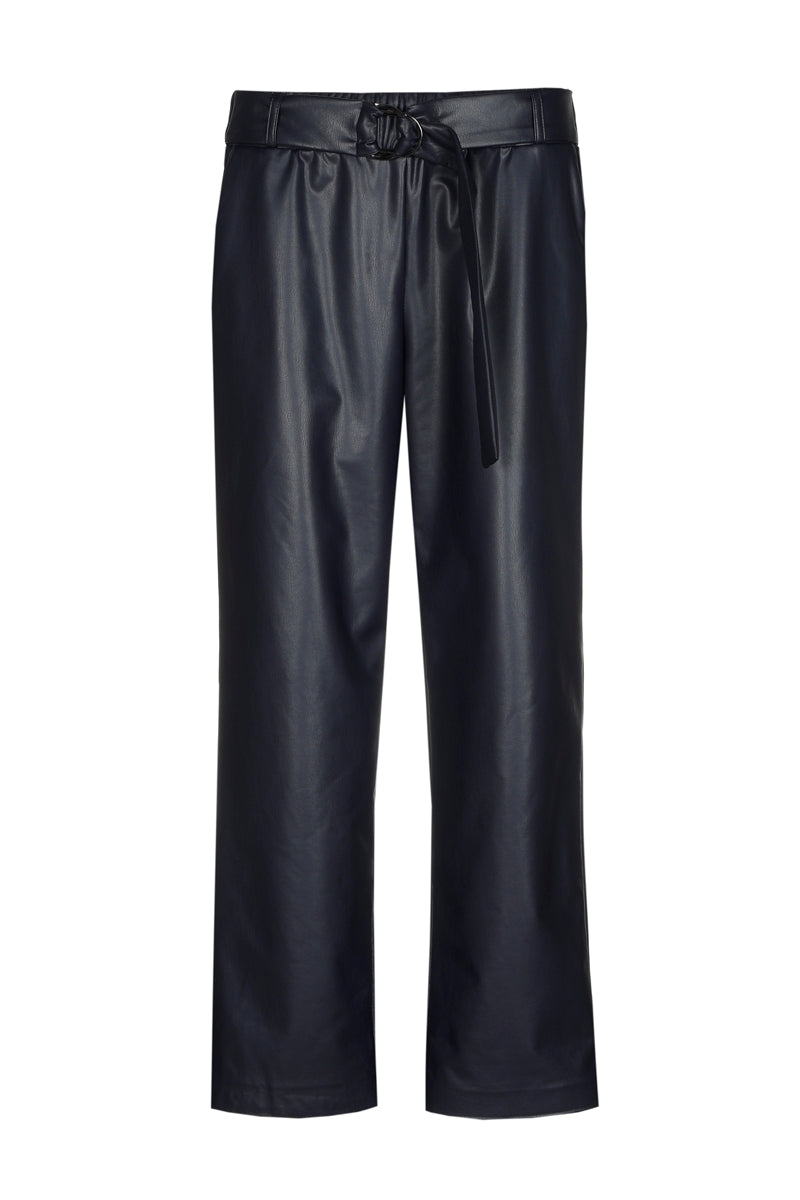 Short, wide and belted faux leather pants