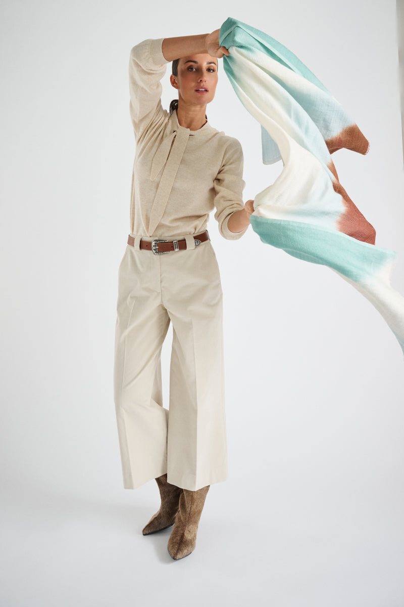 Wijd uitlopende beige culotte met bandplooi