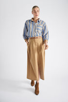 Straight and fluid striped shirt