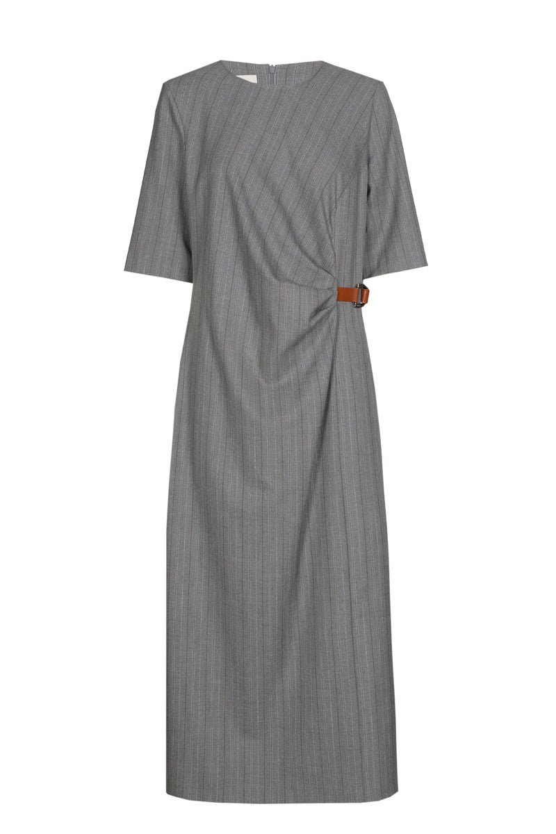 Robe grise rayée taille avec boucle