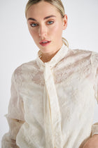 Lace shirt with bow collar