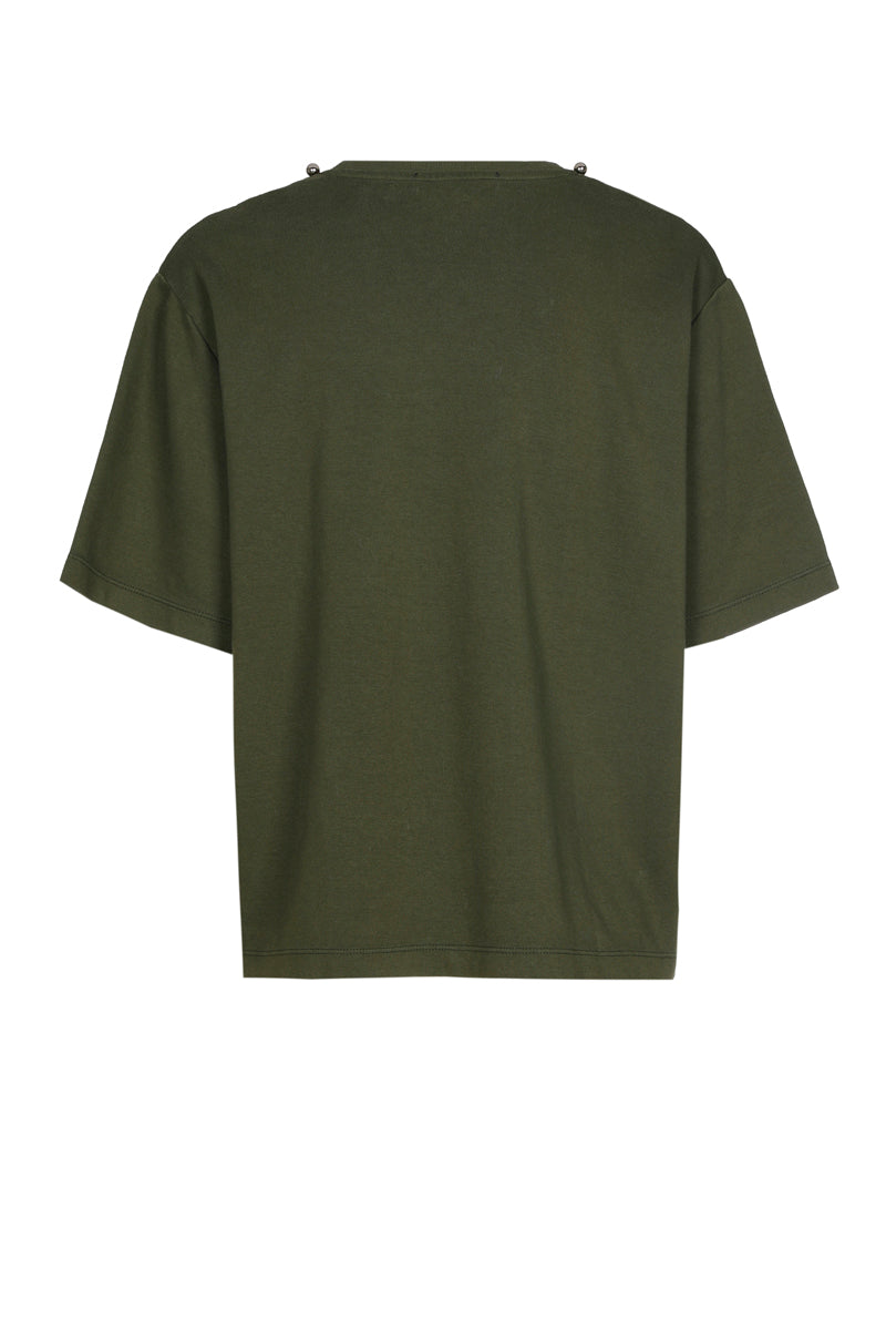 Boxy khaki T-shirt with trompe l'oeil chain collar