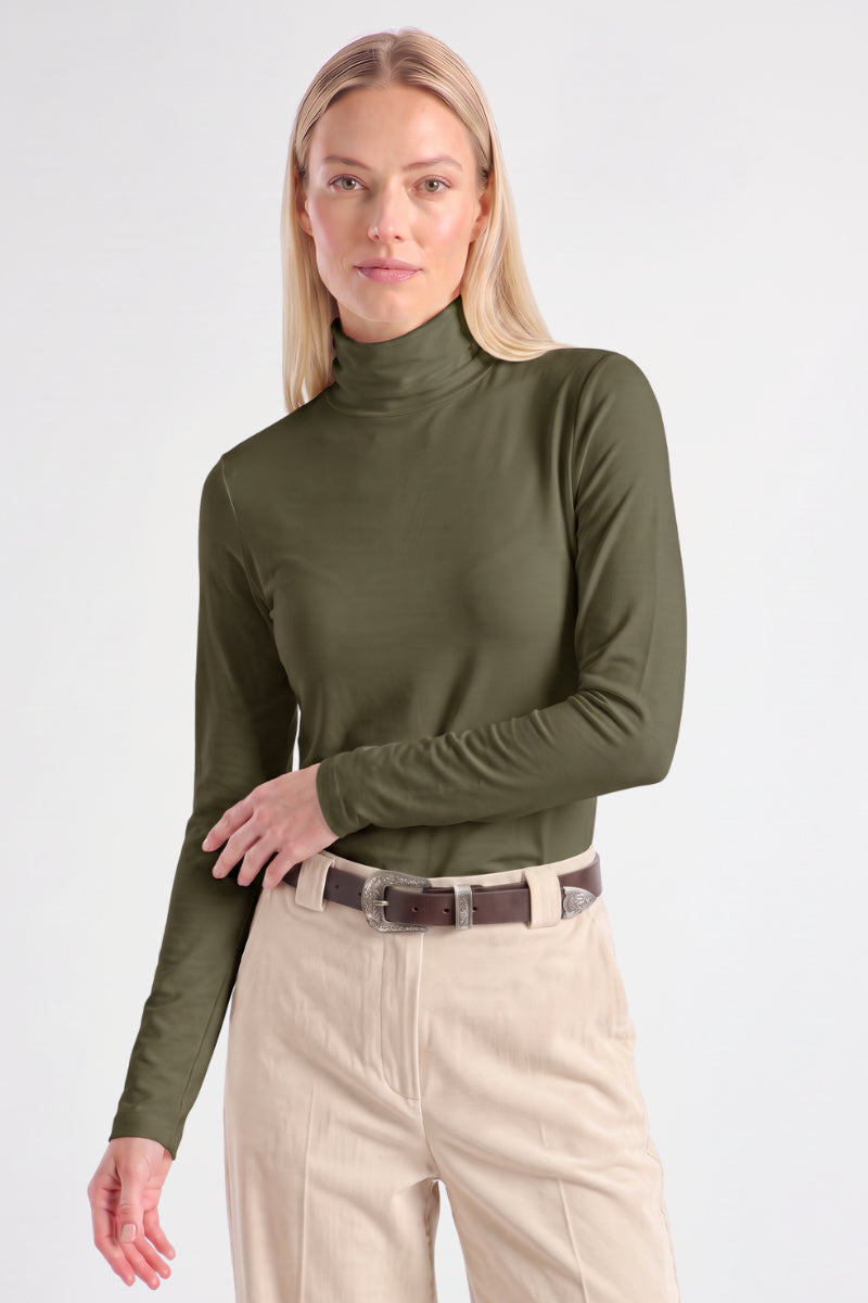 Basic kaki roll-neck with gathered sleeve