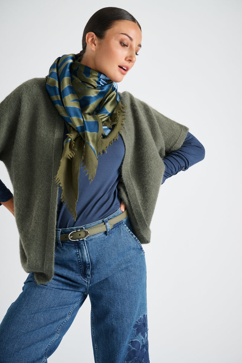 Wool-silk green graphic printed scarf