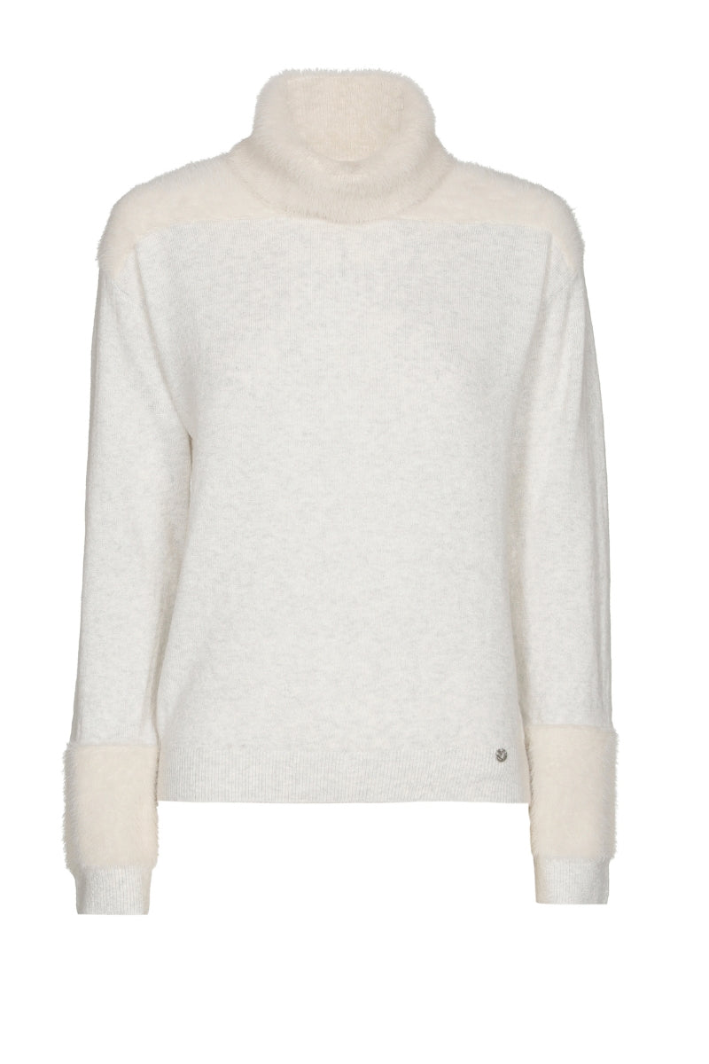 Wool sweater with hairy details