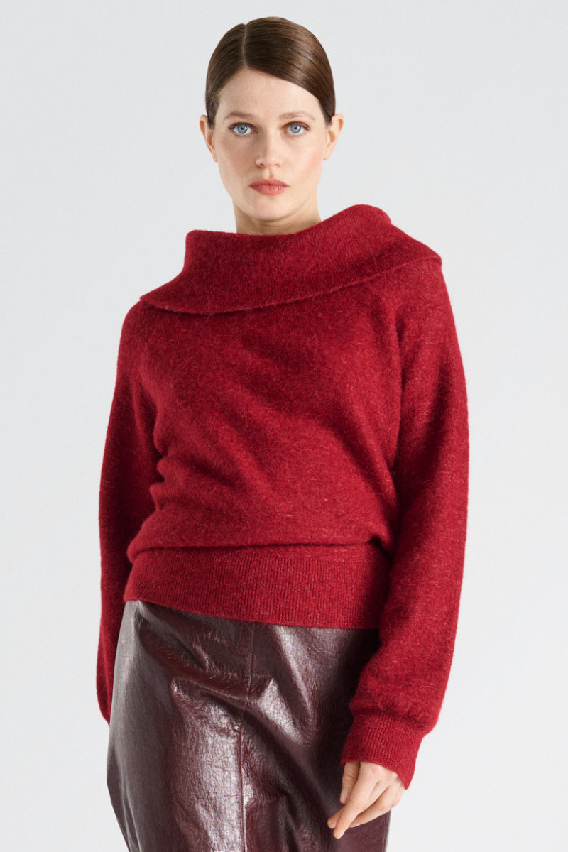 Wollige bordeaux alpaca trui met grote kraag