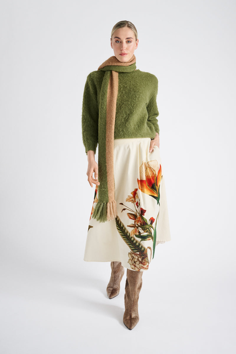 Bicolor khaki alpaca scarf with fringes