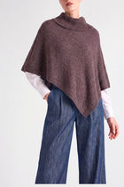 Bruine cape met ruime rolkraag