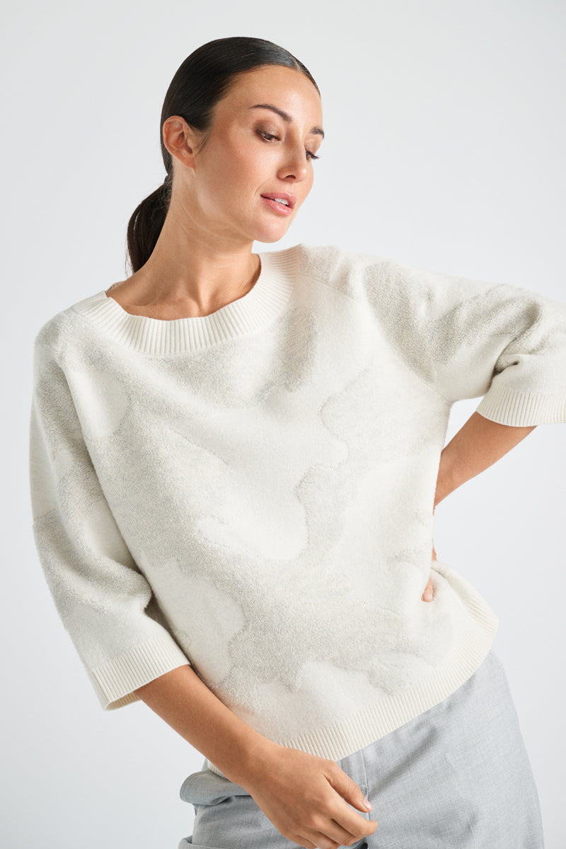 Pull ample crème à motif jacquard