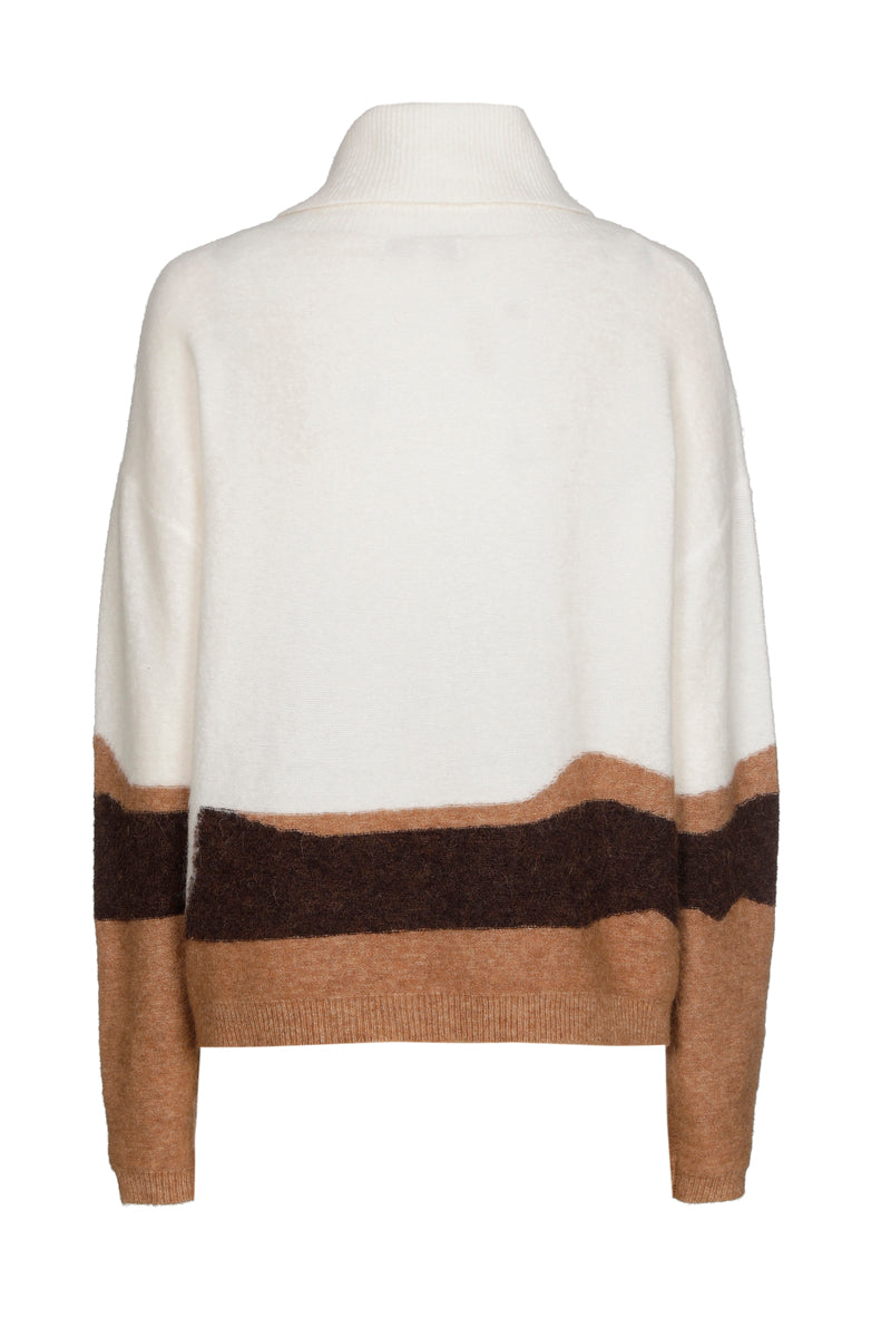 Ecru rollneck with wavy print